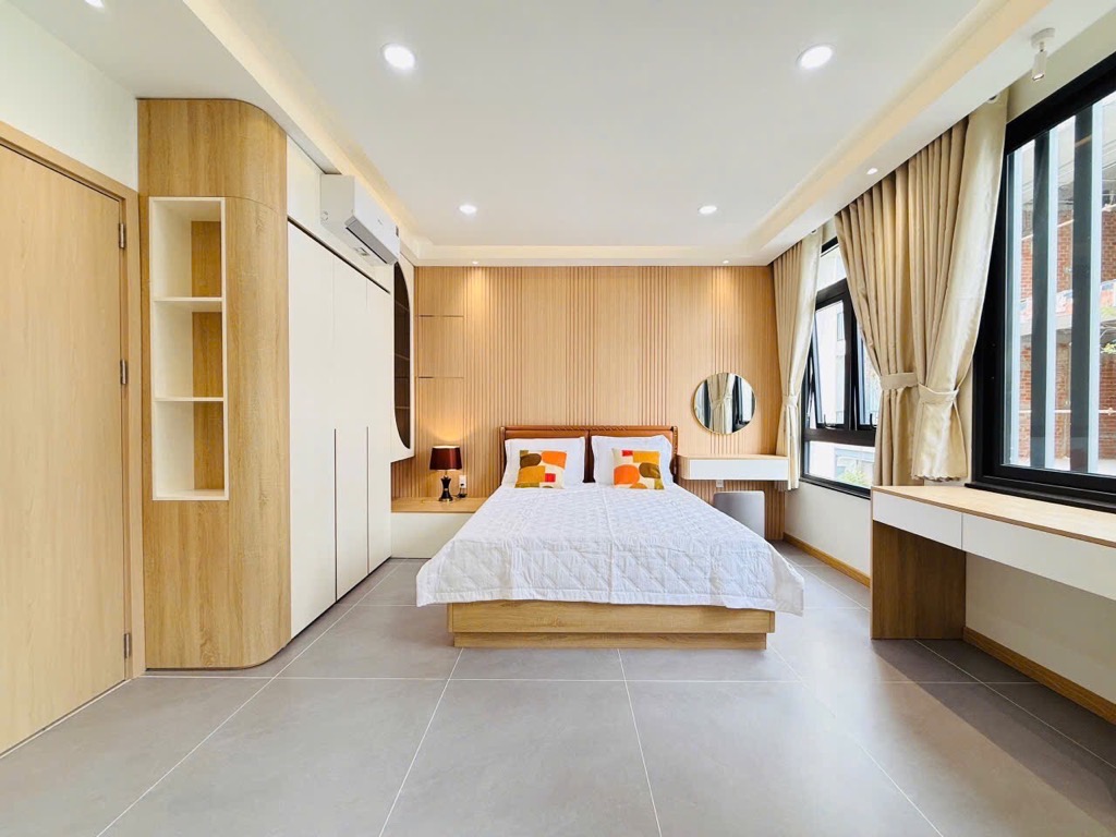Siêu phẩm Gò Vấp – Nhà 5 tầng, ô tô vào tận nhà, hẻm rộng, gần Làng Hoa – Giá nhỉnh 8 Tỷ